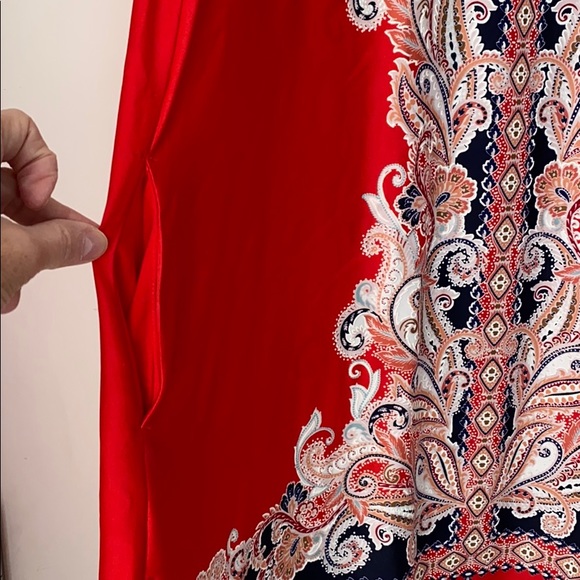 Dress - Picture 4 of 4